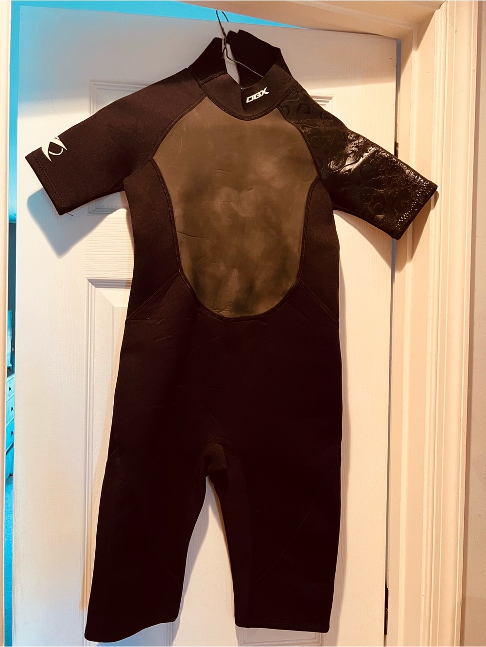 DBX Short Sleeve Wetsuit - Youth Size XL Black